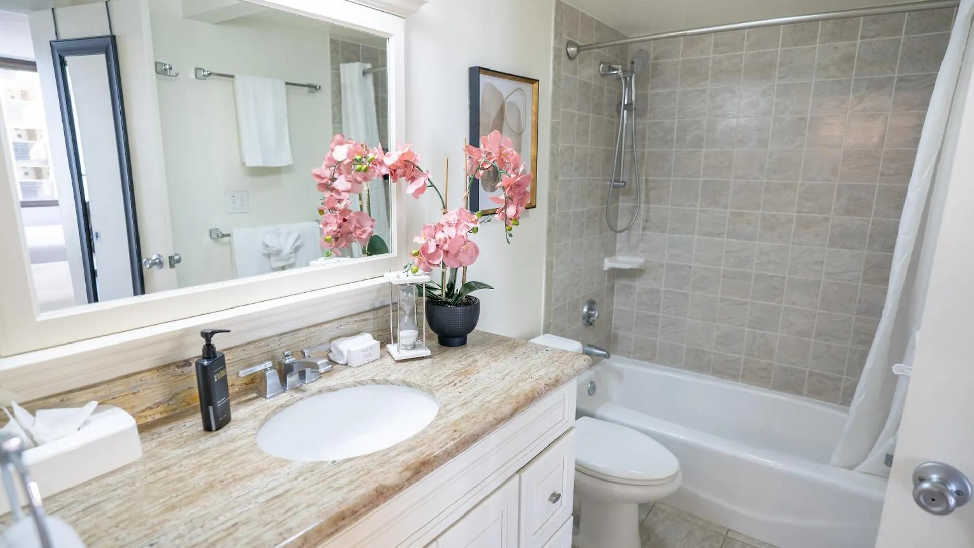 Oceanview Oasis On 28Th Floor - Steps To Waikiki Beach & Free Parking Honolulu Apartman
