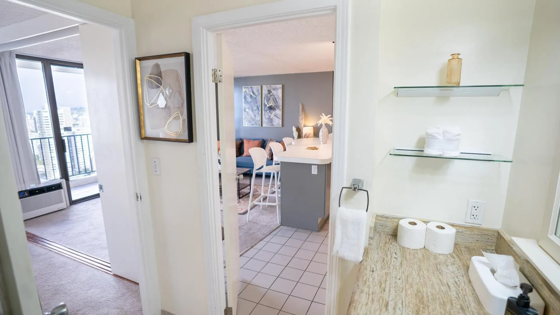 Oceanview Oasis On 28Th Floor - Steps To Waikiki Beach & Free Parking Honolulu 0*,