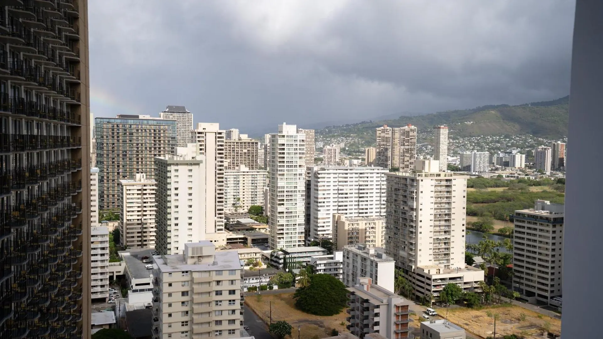 Oceanview Oasis On 28Th Floor - Steps To Waikiki Beach & Free Parking Honolulu 0*,